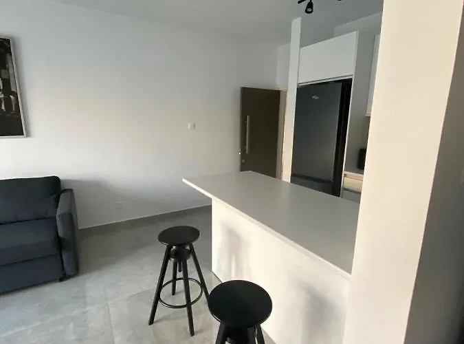 Lägenhet Greco 1 Bedroom Limassol