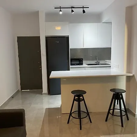 Greco 1 Bedroom דירה *